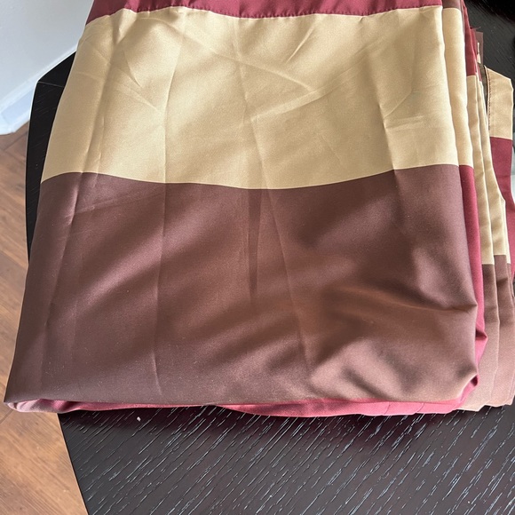 Chris Madden  L:84”, W: 52” JCPenny Home Collection Curtain. QTY:6 - Picture 10 of 10